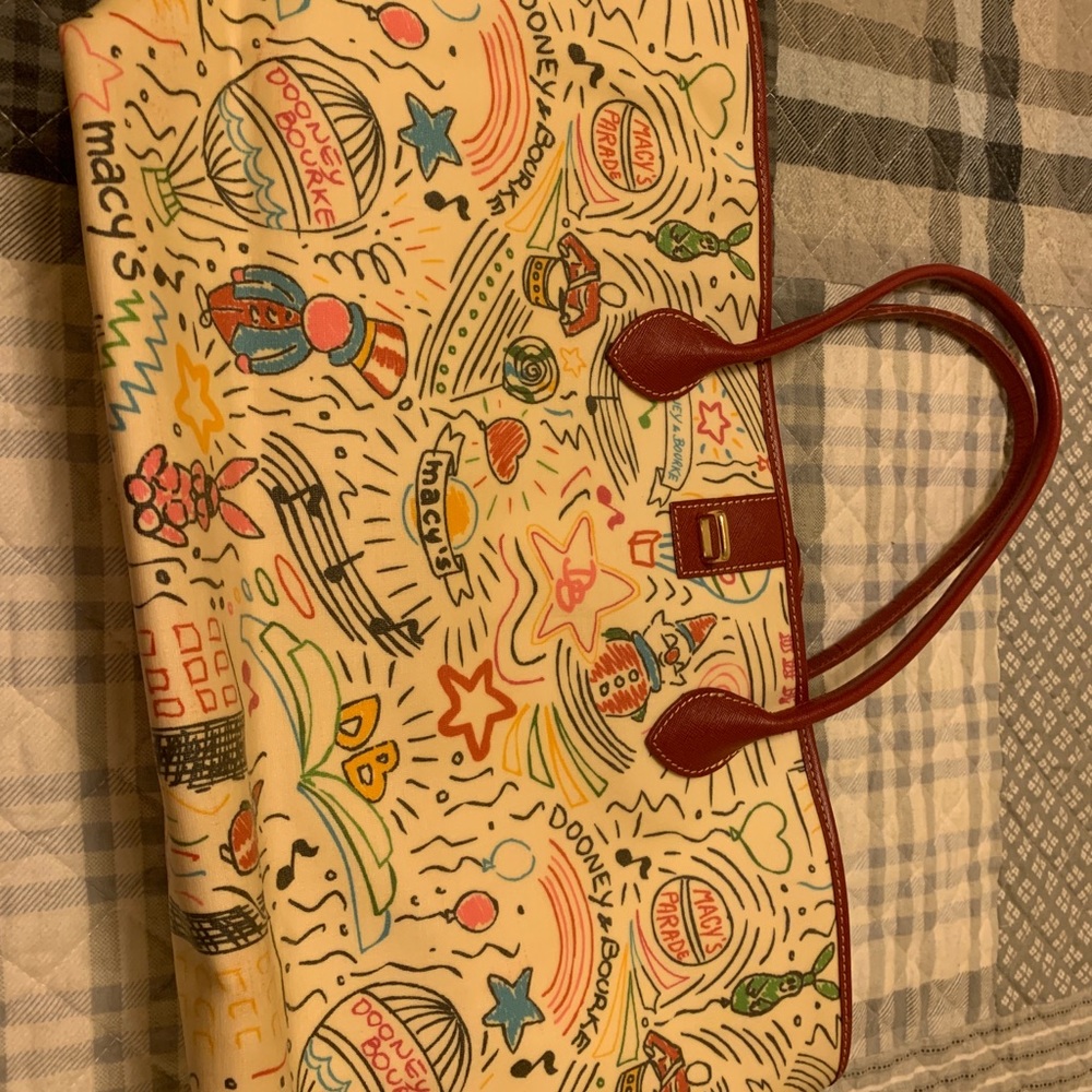 Dooney & Bourke Macy’s Parade tote
